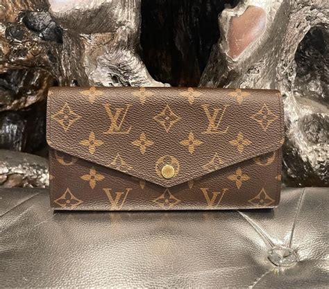 history models of sarah wallet louis vuitton|Louis Vuitton sarah wallet monogram.